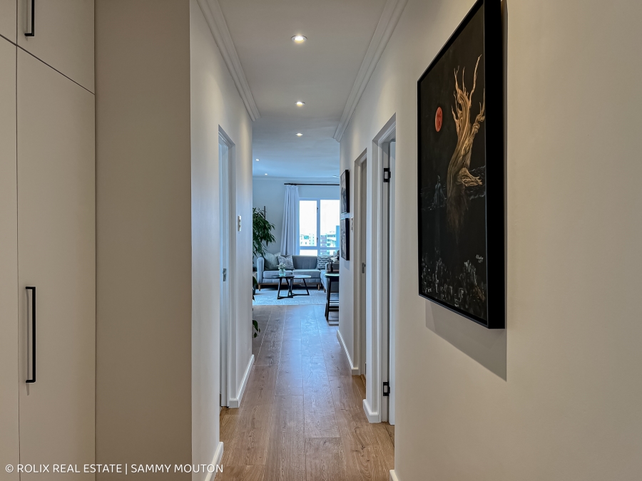 To Let 1 Bedroom Property for Rent in Sea Point Western Cape